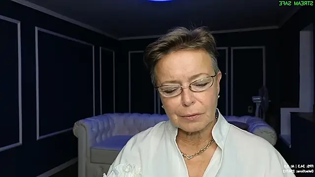 XXX chat uživo modela Lia_Light