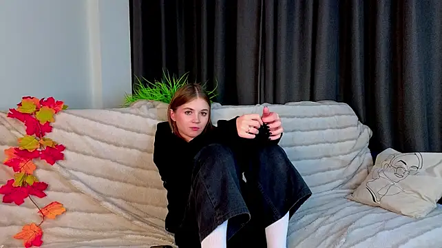 JulianaEverett Adlı Modelin Canlı XXX Sohbeti