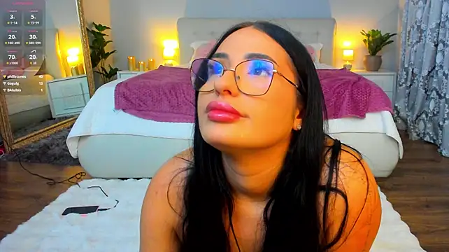 Webkamerová show Kim-Sin