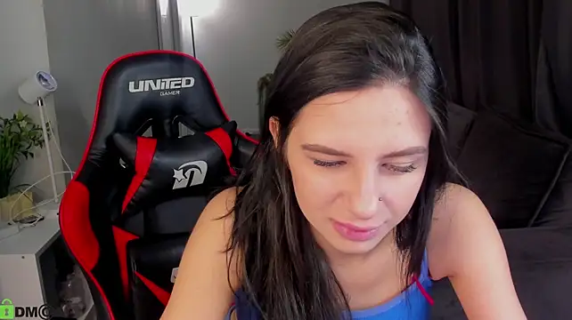 SlyLolo Live XXX-chat