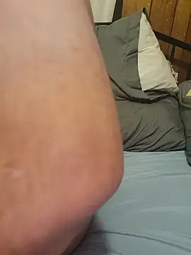 ArmoredLip13 webcam show