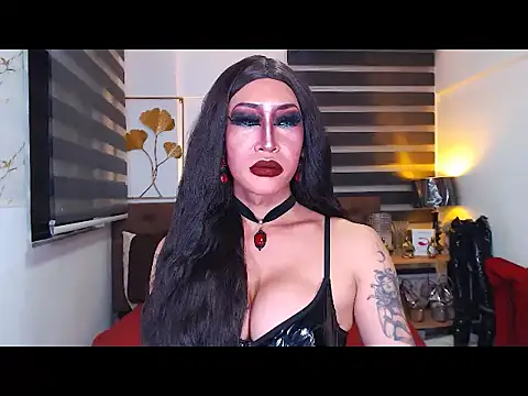 DominateMistressTyra Show Webcam