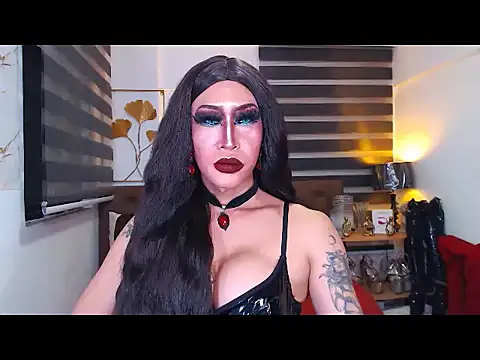 DominateMistressTyra Show Webcam