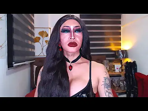 DominateMistressTyra Show Webcam