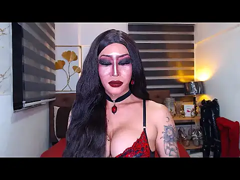 DominateMistressTyra Pertunjukan Webcam