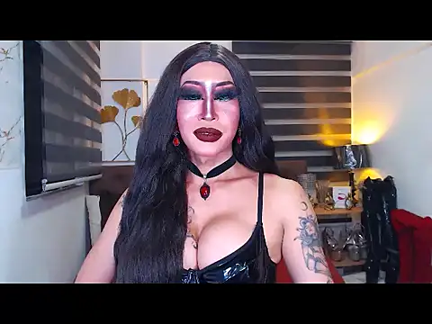 DominateMistressTyra Pertunjukan Webcam