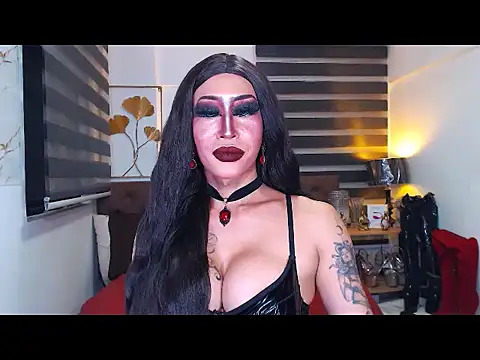 DominateMistressTyra Show Webcam