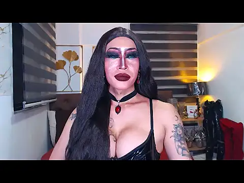 DominateMistressTyra Show Webcam