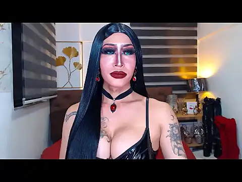 DominateMistressTyra Pertunjukan Webcam