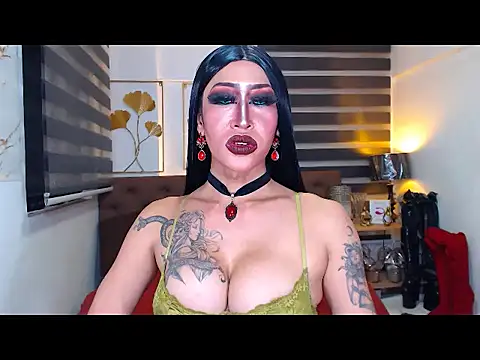 DominateMistressTyran Webbikameraesitys