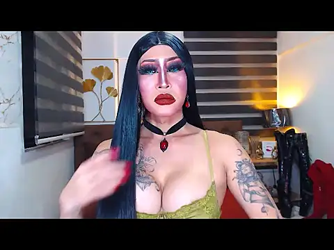DominateMistressTyra Show Webcam