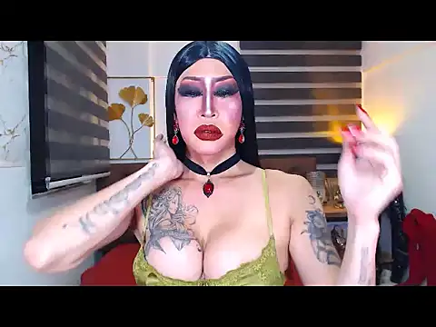 DominateMistressTyra webcam show