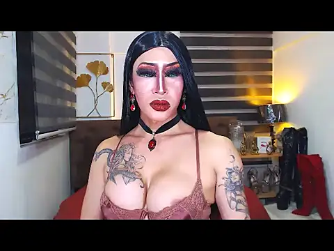 DominateMistressTyra Show Webcam