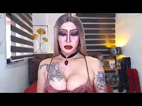 DominateMistressTyra Pertunjukan Webcam