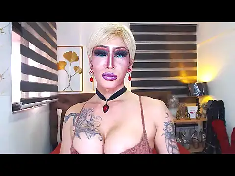 DominateMistressTyra Webcam-Show