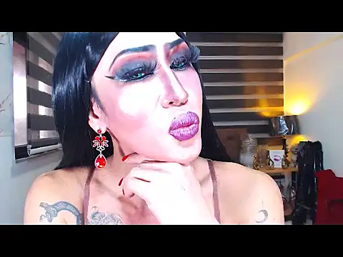DominateMistressTyra Show in webcam