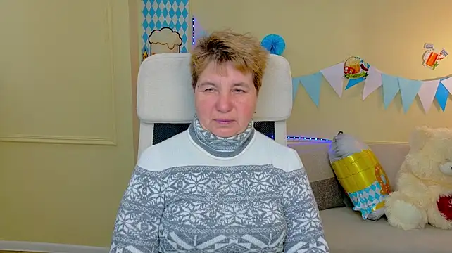 AdelinaLuna's Live XXX Chat