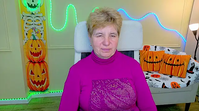 AdelinaLuna's Webcam Show
