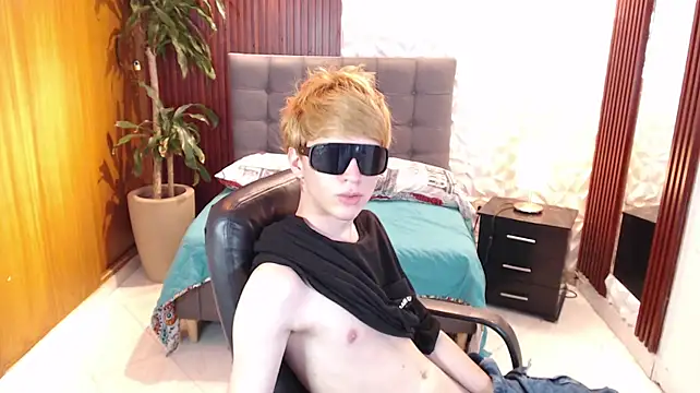 Pokazy przed kamerką – prince_philipe