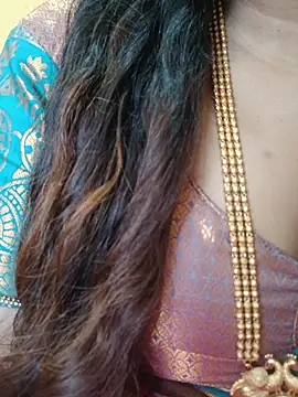 bhuvana_kannadan Webbikameraesitys