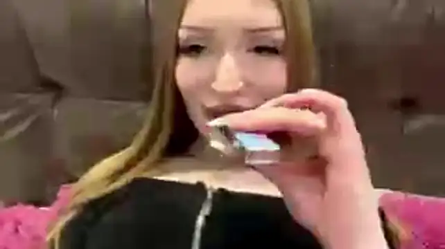 AmmieSenner Live XXX-Chat