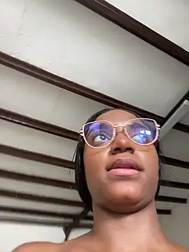 MiaaHoward's Live XXX Chat