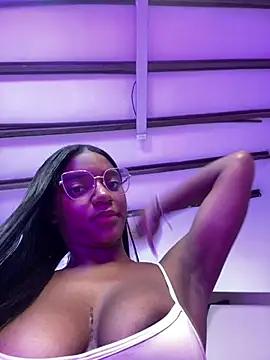 Webkamerová show MiaaHoward