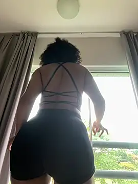 PretaOnline's Webcam Show