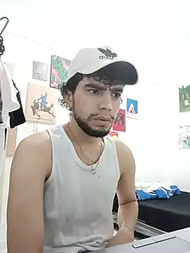 cmartnenm Show in webcam