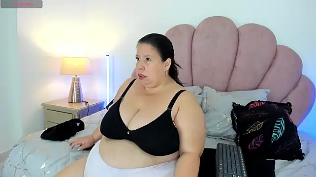 AriellePerla Webcam show