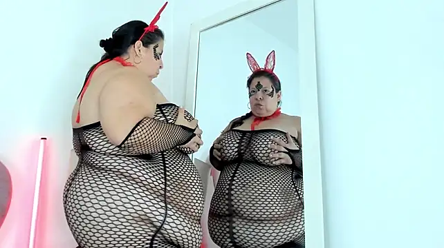 Онлайн чат XXX AriellePerla