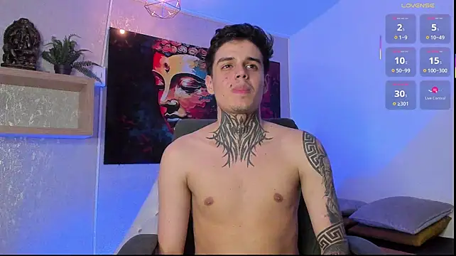 Show modela declan_official na web-kameri