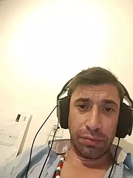 Webkamerová show Bombom777