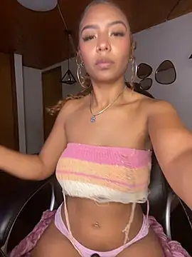 Tiana_prettyy Show in webcam