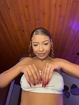 Tiana_prettyy: вебкам-шоу