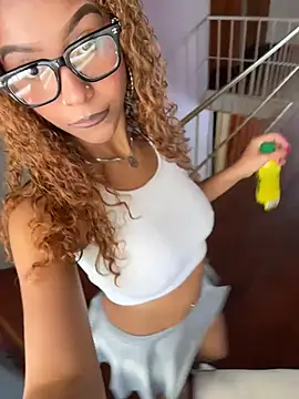 Tiana_prettyy লাইভ XXX চ্যাট