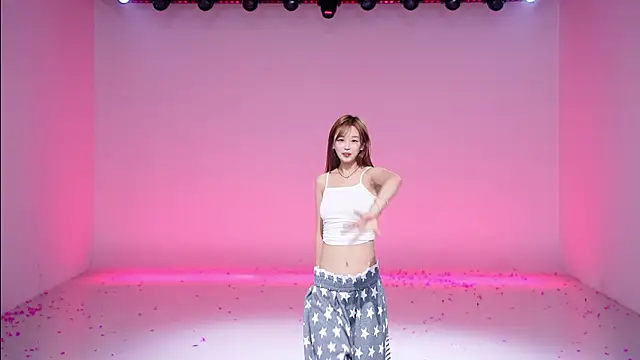 CHILI-77 网络视讯表演