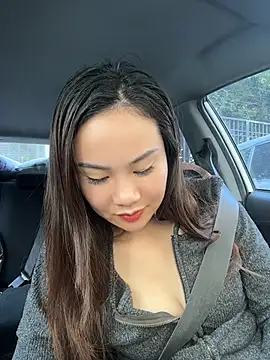 Yioyio-666's Webcam Show