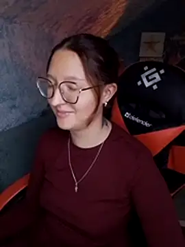 Chat XXX en directo de KRISTINA-S