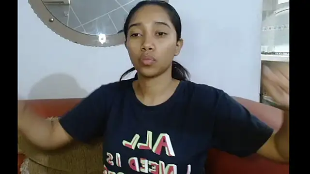 Sofiacarlota69's Live XXX Chat