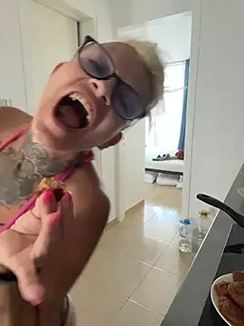 Solara_Vee Webcamshow