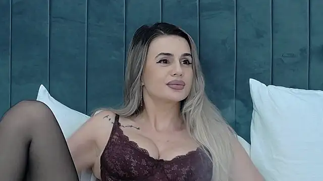 AryannaReys' Live XXX Chat