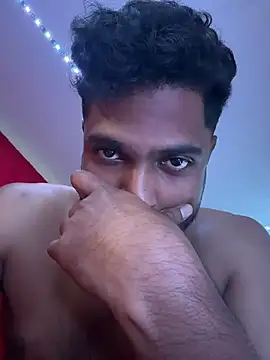 Pertunjukan Kamera Web Riaz_Rp