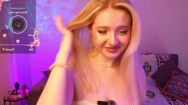 OliviaBrownn Adlı Modelin Web Kamerası Şovu