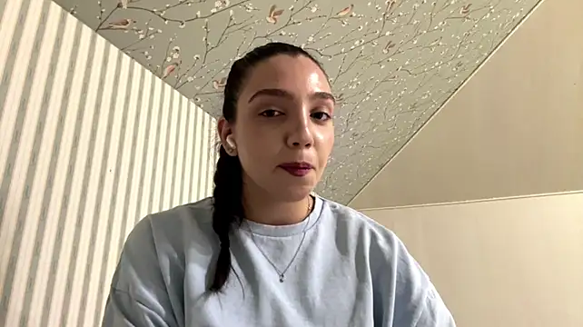 NidaRollman's Webcam Show