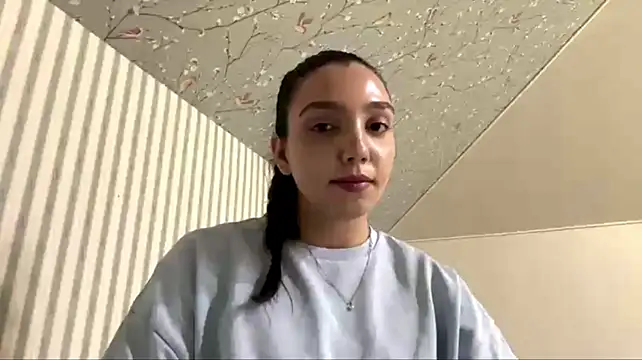 NidaRollman's Webcam Show
