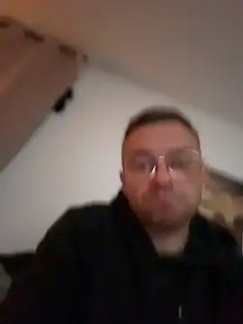 SoberingTadpole Webcam show