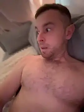 SoberingTadpole Show in webcam
