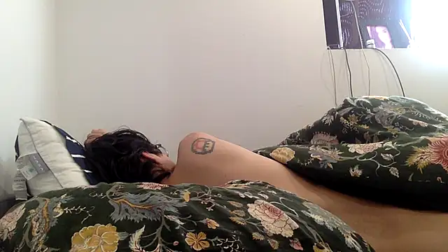 Show modela Alex_Dot na web-kameri