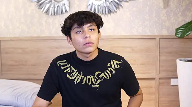 Pertunjukan Kamera Web Nathann_Bell